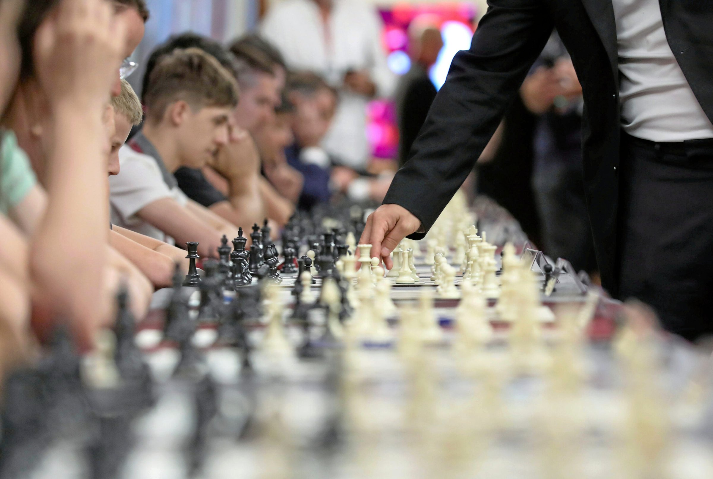 Championnat du monde d’échecs : un nouveau drame fait bouger le monde des échecs