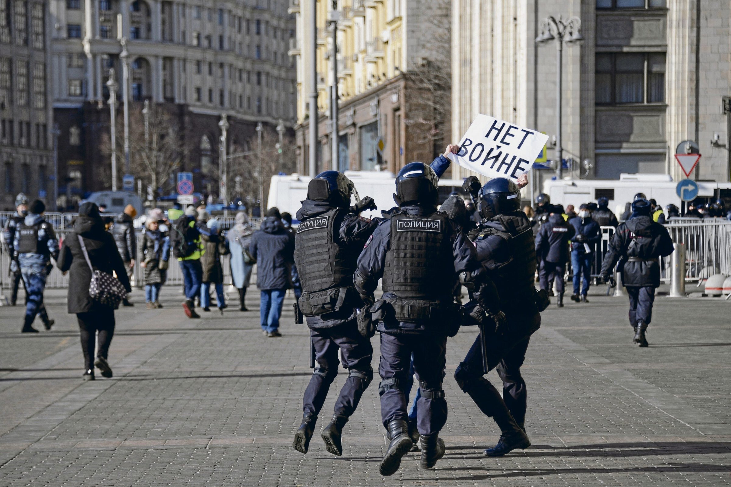 Krieg-in-der-Ukraine-Linke-in-Russland-Antifa-hei-t-Angriff