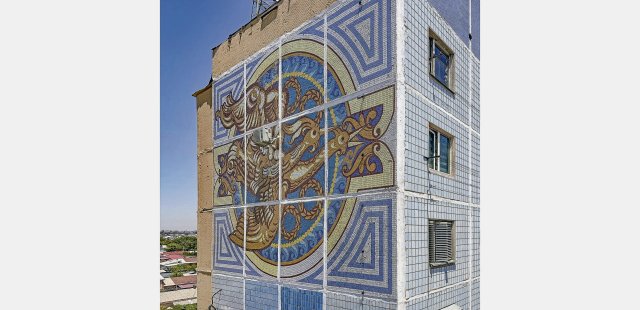 Mosaik an der Fassade eines Gebäudes in Taschkent, von Alexander Jarsky, 1985