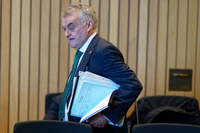 Herbert Reul, Innenminister von Nordrhein-Westfalen, musste sich in einer Sondersitzung des Innenausschuss den Fragen der Landtagsabgeordneten in Düsseldorf stellen.