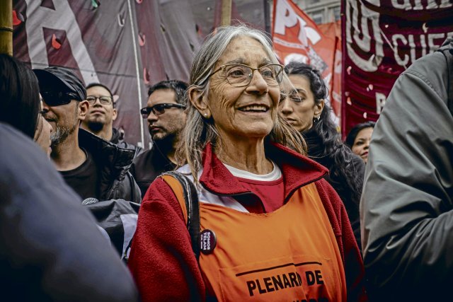 Seit Monaten protestieren Gewerkschaften, linke Parteien und Initiativen wie die Jubilado/as Insurgentes (Aufständische Rentner*innen) erbittert gegen die Politik von Präsident Javier Milei.