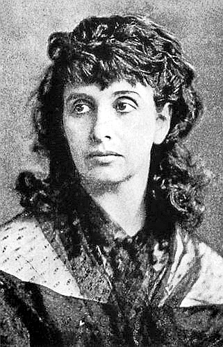 Die radikale Frauenrechtlerin und Schriftstellerin Hedwig Dohm um 1870