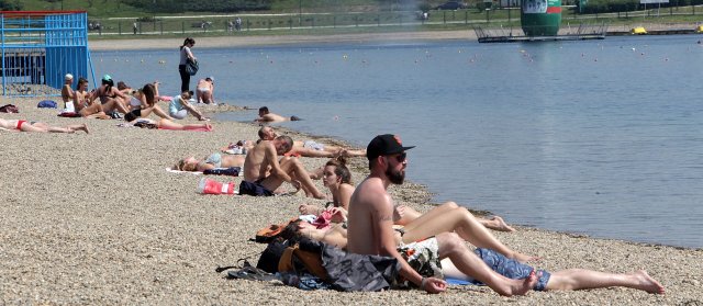 An einem warmen Sommertag am Ufer des Savsko Jezero