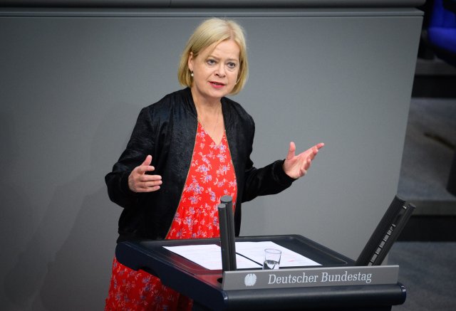 Im Bundestag gehört Gesine Lötsch zu den profiliertesten Haushaltspolitikern.