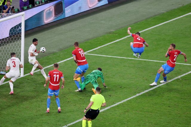 Tschechiens Tomáš Souček trifft zum 1:1.