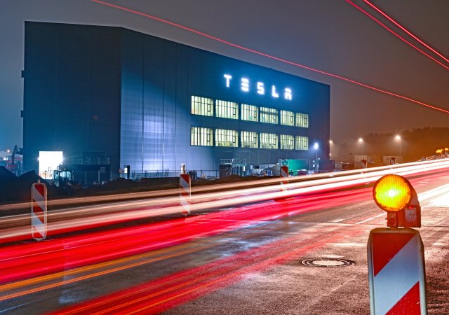 Nur in Teilen rot: Die Mehrheit der Tesla-Beschäftigten machte ihr Kreuz nicht bei der Gewerkschaft.