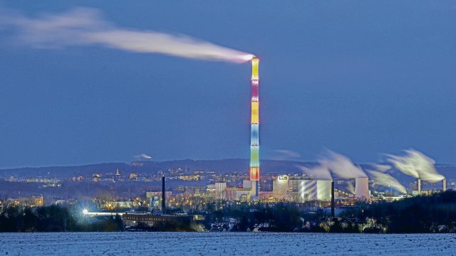 Blick auf das ehemalige Braunkohle-Heizkraftwerk Chemnitz. Heute setzt die Stadt auf Erdgas, Biogas, synthetisches Gas und Wasserstoff.