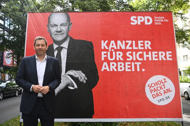 Das Bild ist von 2021. Aber so ungefähr wird auch der kommende Wahlkampf aussehen: Die SPD geht wieder mit Olaf Scholz als Kanzlerkandidat ins Rennen.