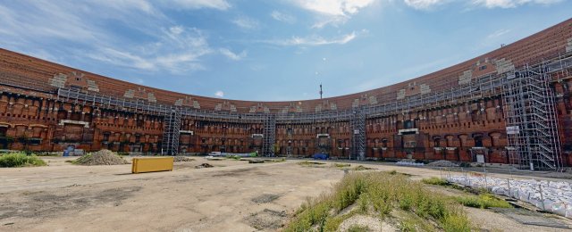 Sieht so das Opernhaus der Zukunft aus? Der Innenhof der Kongresshalle Nürnberg soll dem Bayerischen Staatstheater als Interimsspielstätte dienen.