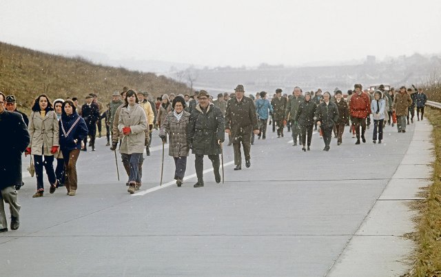 Vorgaukeln der heilen Welt: Autofreier Sonntag nach dem »Ölpreisschock« 1973