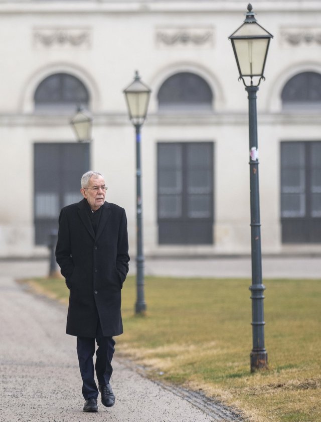 Bundespräsident Alexander Van der Bellen vor Gesprächen mit den Parteichefs nach dem Scheitern der Koalitionsverhandlungen zwischen FPÖ und ÖVP.