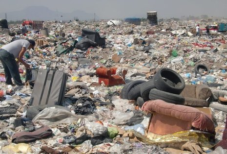 Müll, so weit das Auge blickt – die Deponie in Mexikos Vorort Nezahualcoyotl